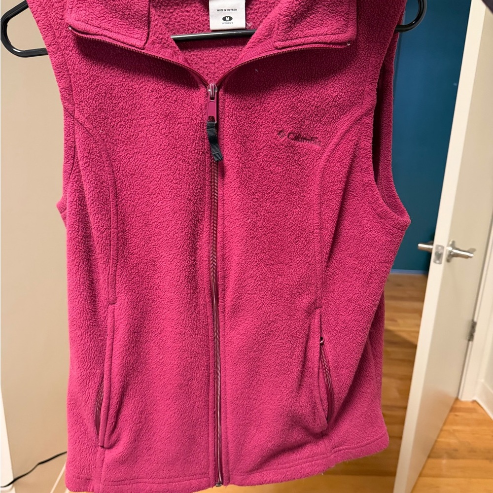 Columbia Women's Magenta Fleece Vest